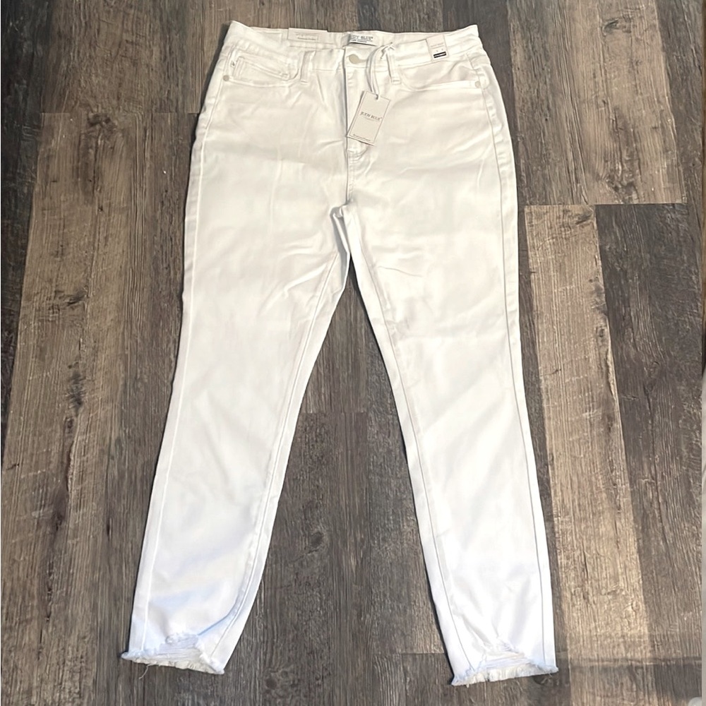 Judy Blue white high waist skinny jeans, size 13/31, NWT